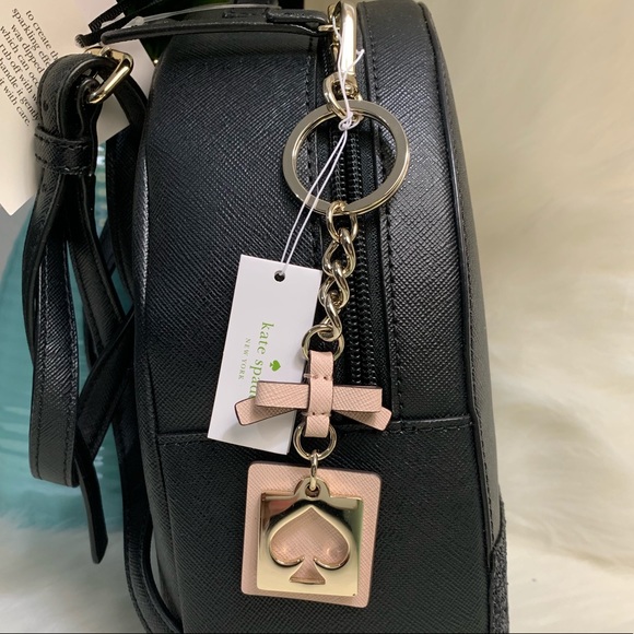 Kate spade cut out spade key fobb. - Picture 3 of 3